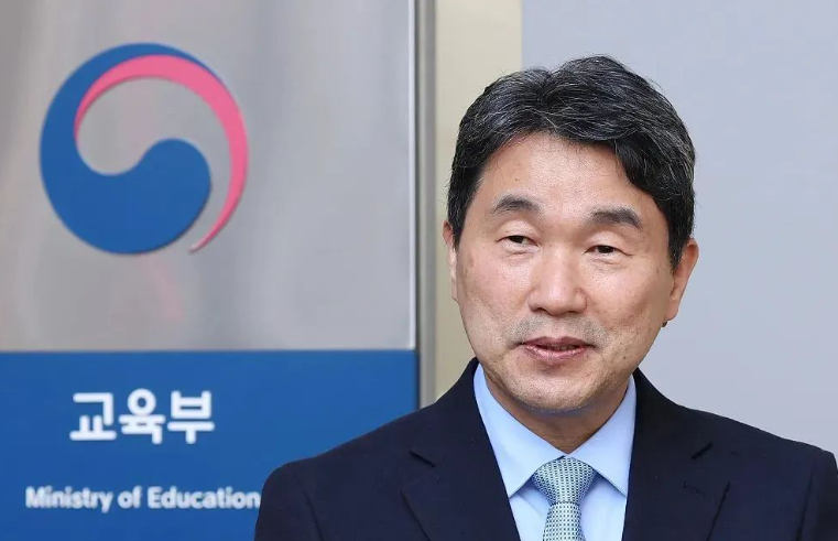 鸡娃狂国,无娃可鸡......悲剧背后的三十年