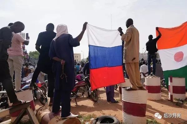 尼日尔政变,俄罗斯跳进伏尔加河也洗不清