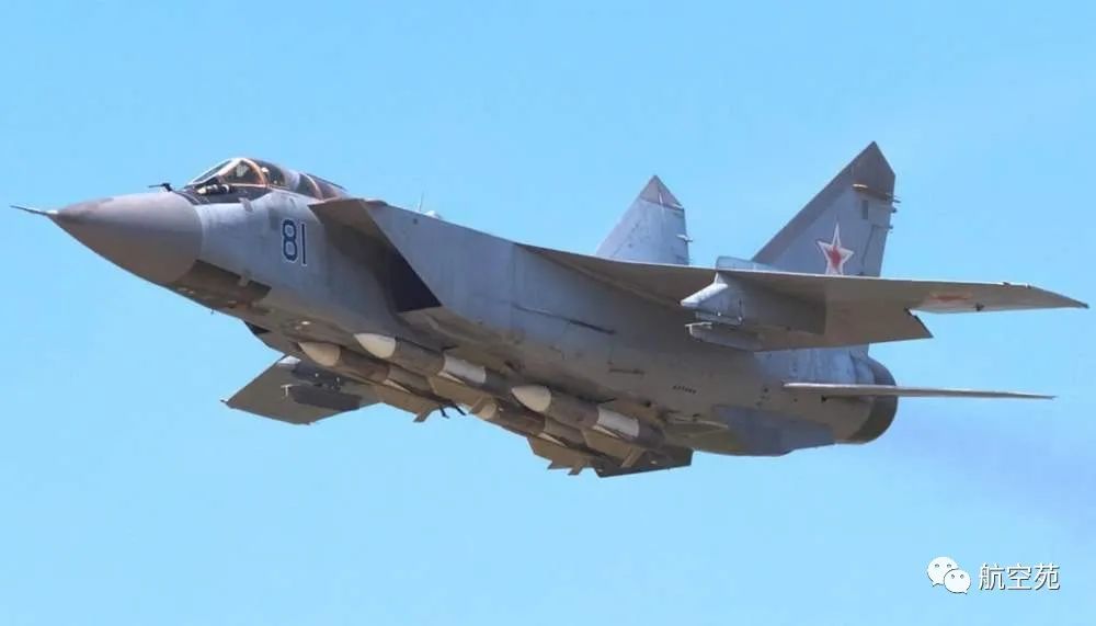 携带F16战斗机件200多名北约军事技术专家被三架米格-31战斗机毁灭