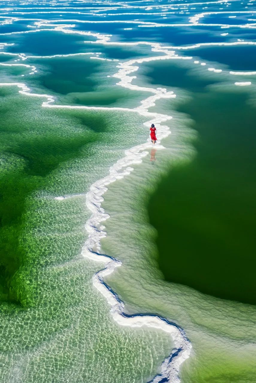 别囤盐了!中国最大的“天空之镜",比茶卡盐湖大56倍,价值12万亿,够全世界人口吃1000年!