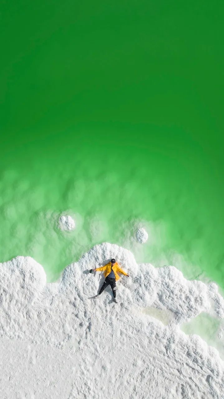 别囤盐了!中国最大的“天空之镜",比茶卡盐湖大56倍,价值12万亿,够全世界人口吃1000年!