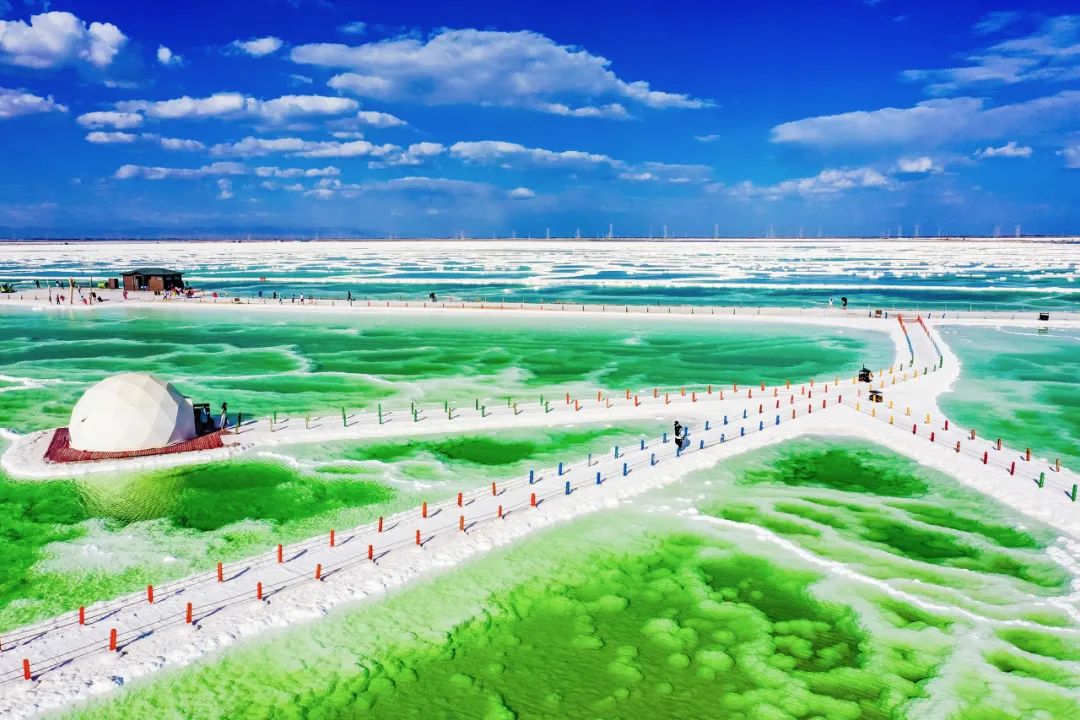 别囤盐了!中国最大的“天空之镜",比茶卡盐湖大56倍,价值12万亿,够全世界人口吃1000年!