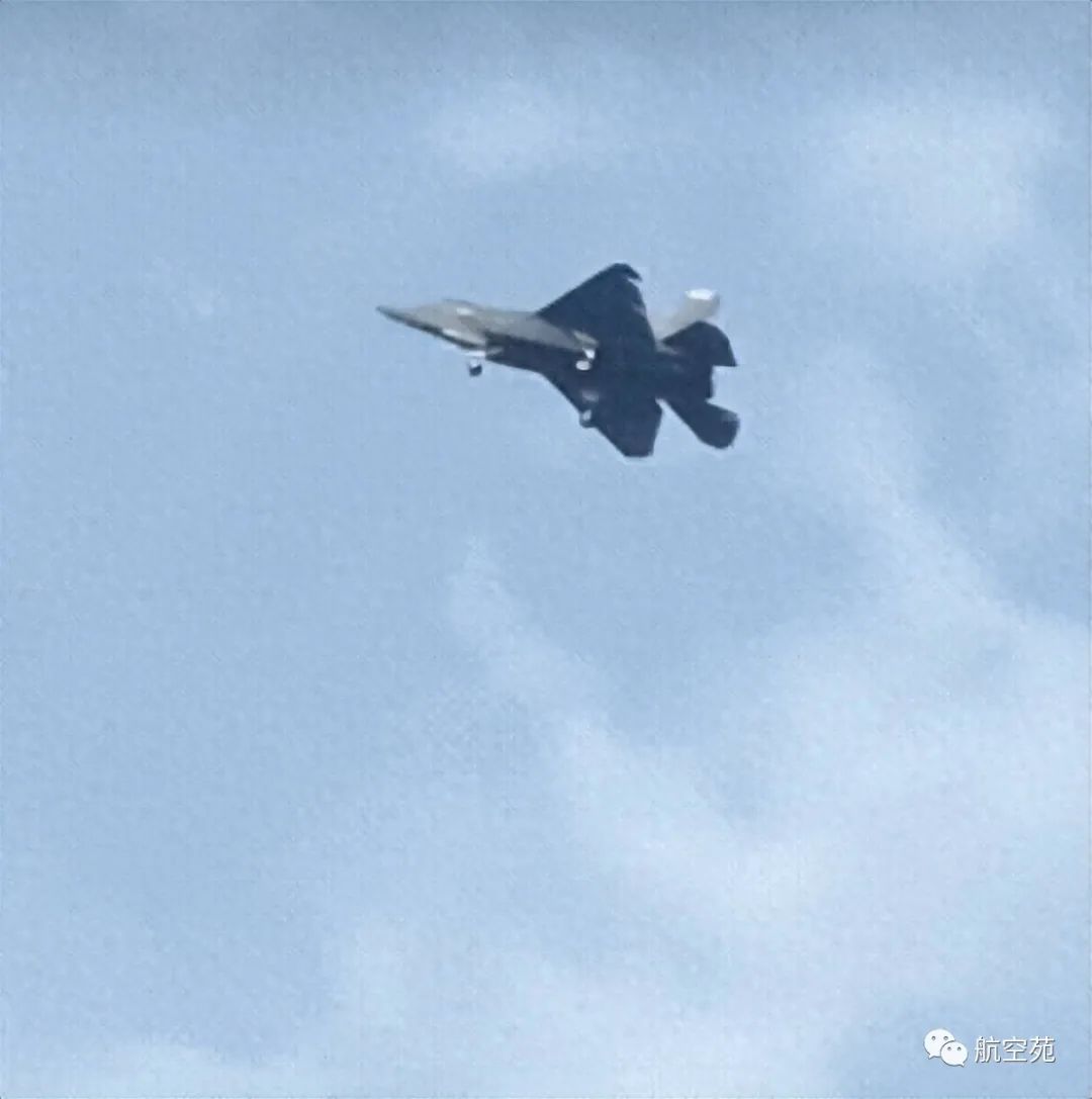 福建舰给了大惊喜,3条工棚拆除,歼35也成型,国庆献礼指日可待