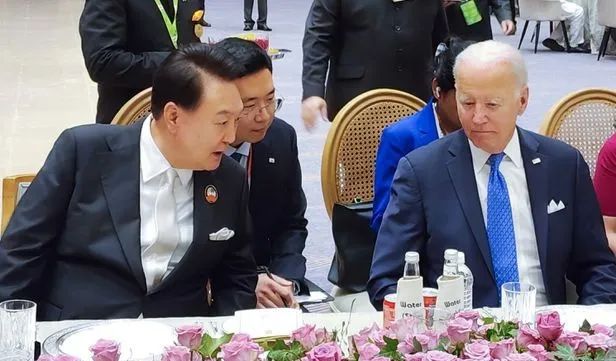 政敌绝食15天,这一次他是真的骑虎难下了