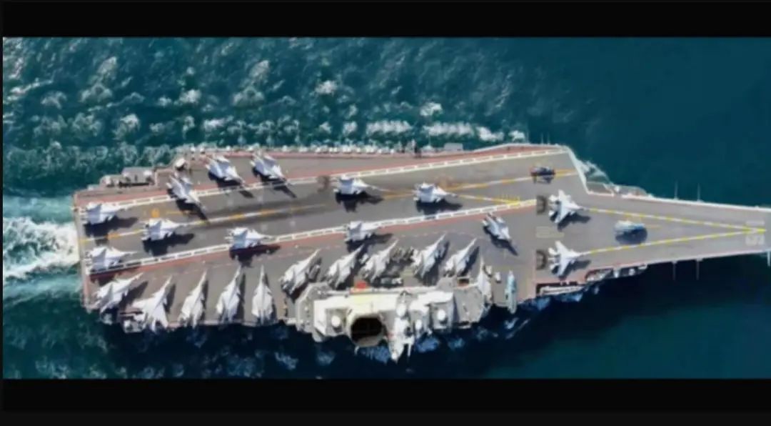 辽宁舰已脱胎换骨,摘掉“训练舰”帽子,放眼亚洲,根本没有对手