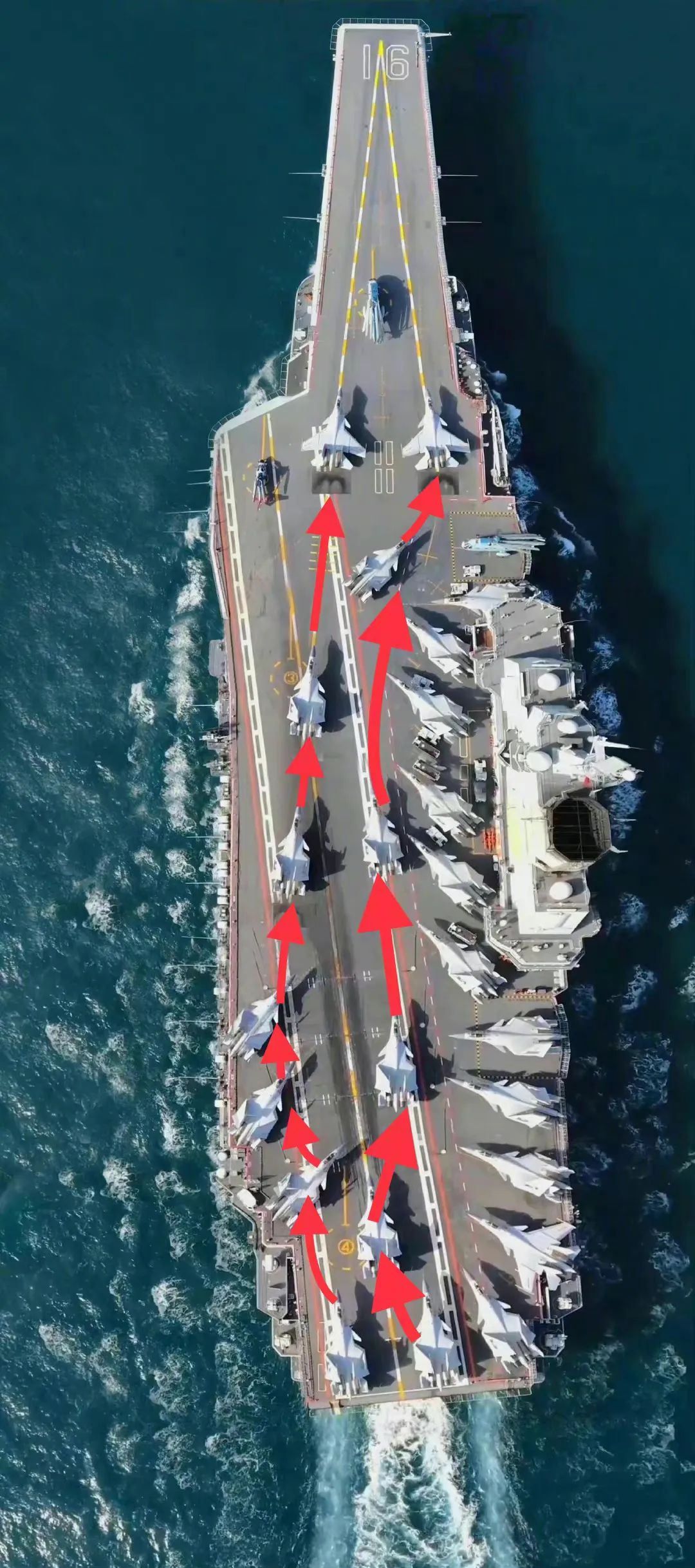 辽宁舰已脱胎换骨,摘掉“训练舰”帽子,放眼亚洲,根本没有对手