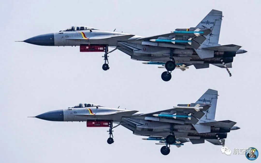 福建舰给了大惊喜,3条工棚拆除,歼35也成型,国庆献礼指日可待