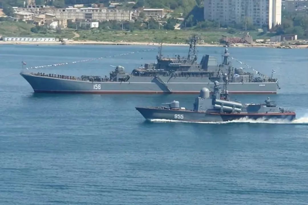 俄黑海舰队司令部被炸 伤害性不大侮辱性极强