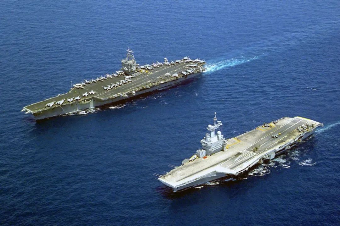 福建舰烟囱终于冒烟了,很快将试航!003航母动力之争尘埃落定