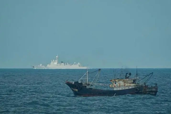 爱国之心被操纵,“颜革”危险就会存在