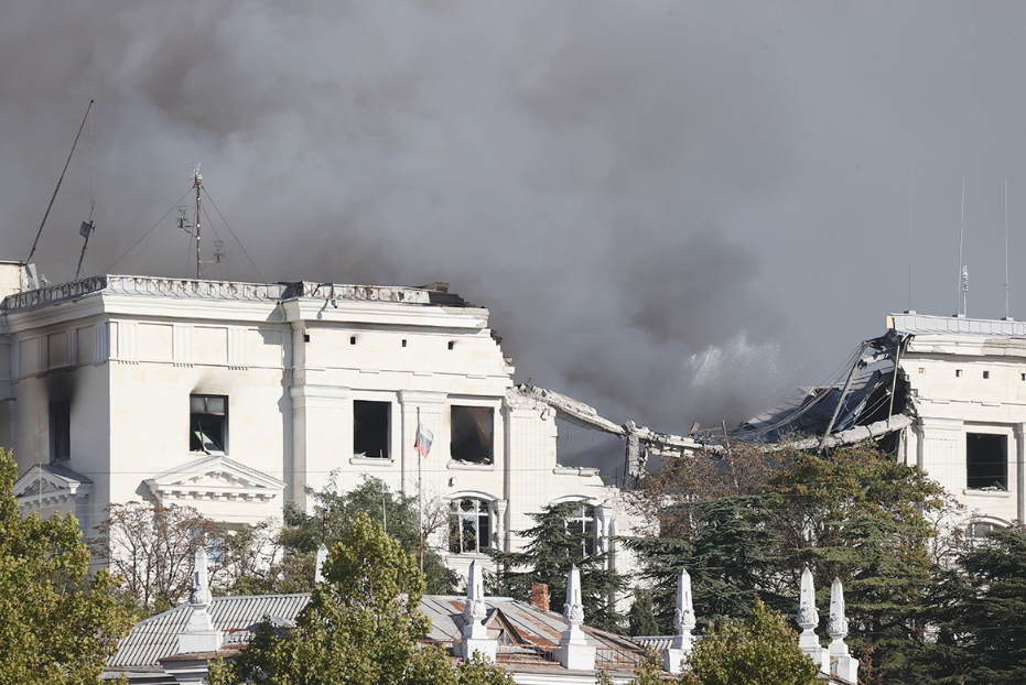 俄黑海舰队司令被炸身亡？有关黑海舰队总部大楼遭空袭的几个疑团