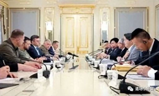 俄乌冲突要结束了?日本外相带着企业家到乌克兰营销,玄机在哪?