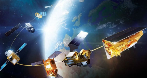 解放军防御网升级!中国巨型卫星24小时不眨眼,美舰队无处遁形