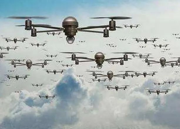 解放军无人机蜂群,美航母战斗群的克星?