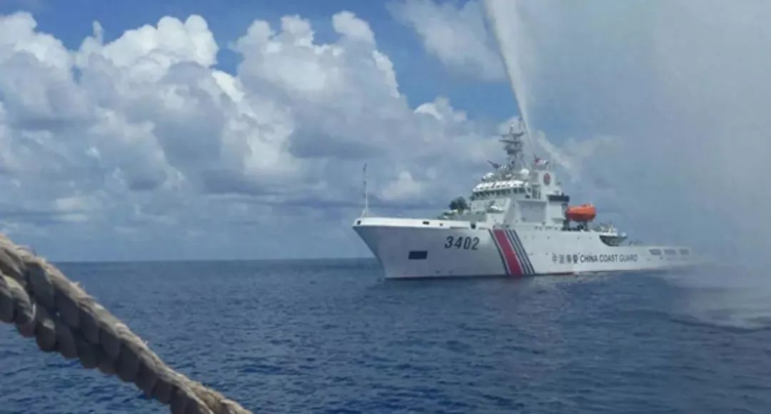 菲律宾这回急了,仁爱礁坐滩破船要解体?中方战略太高明了!