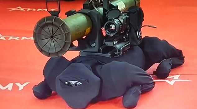 美军测试火箭炮机械狗,战果良好!结果被爆是中国制造