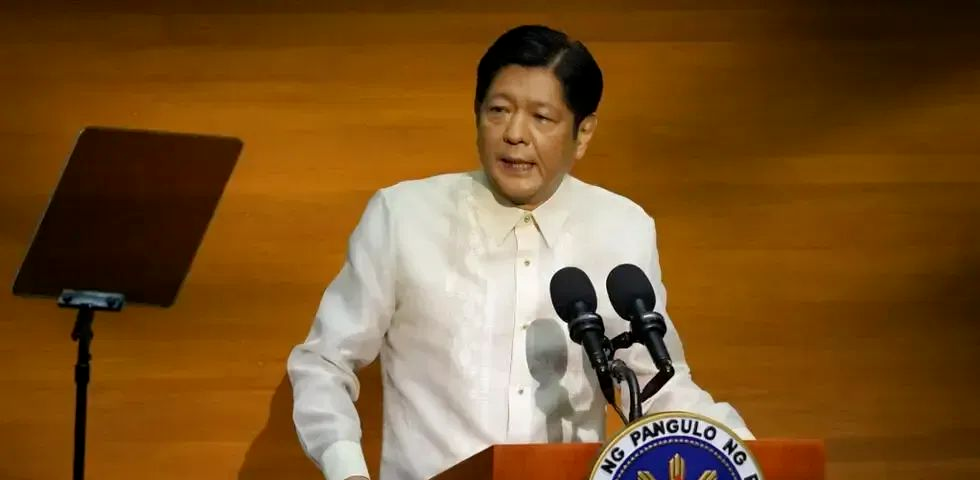 强闯黄岩岛失败之后,菲律宾再度出招,派遣“水鬼”割断中国浮标