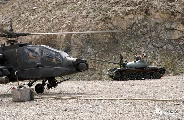 波音推出超级阿帕奇,大力能飞砖,无人机满天飞武直作用在贬值