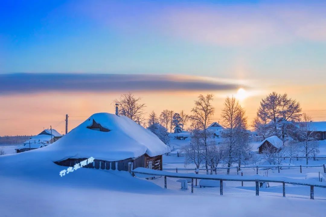 西伯利亚冬天有多可怕?屯粮千斤腌菜百罐,还得砍柴一个月