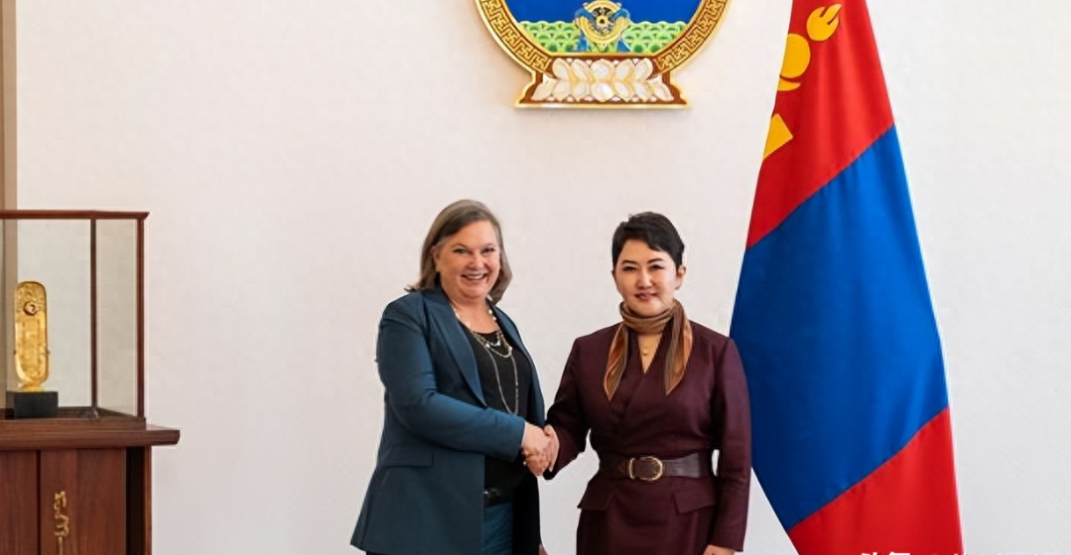 普京提醒蒙古:确保对华能源通道,蒙古“第三邻国”梦还有多久?