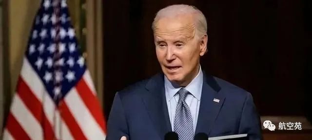 美军舰疯狂开火,激战9个小时击落胡塞武装4枚导弹15架无人机。胡塞武装表现出了大胆的态度