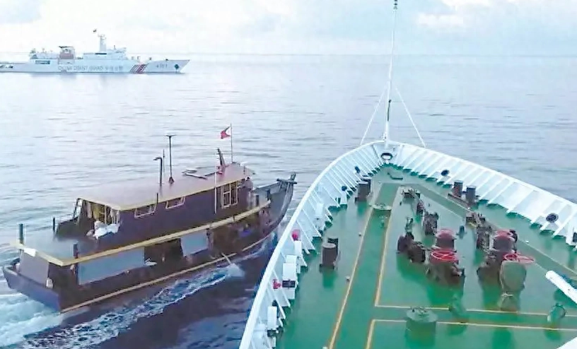 菲律宾行为很反常，两次蓄意擦碰中国舰船，中方警告美国不要插手