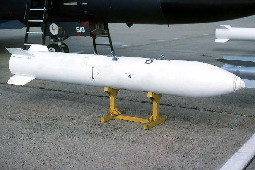 美军特供！又一款新型核炸弹曝光，目标瞄准……