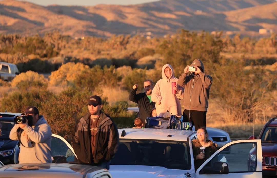 “全球首款六代机”B-21首飞,背后信息量超大