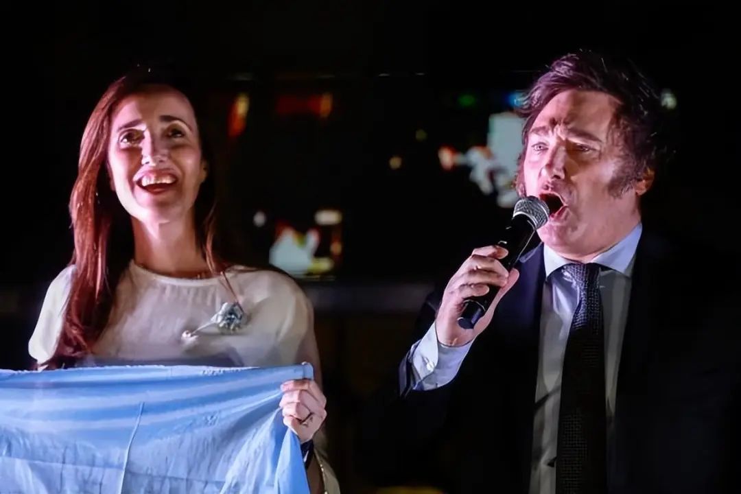 阿根廷不信眼泪,信反华的米莱,“阿根廷川普”能带国家跳出坑?