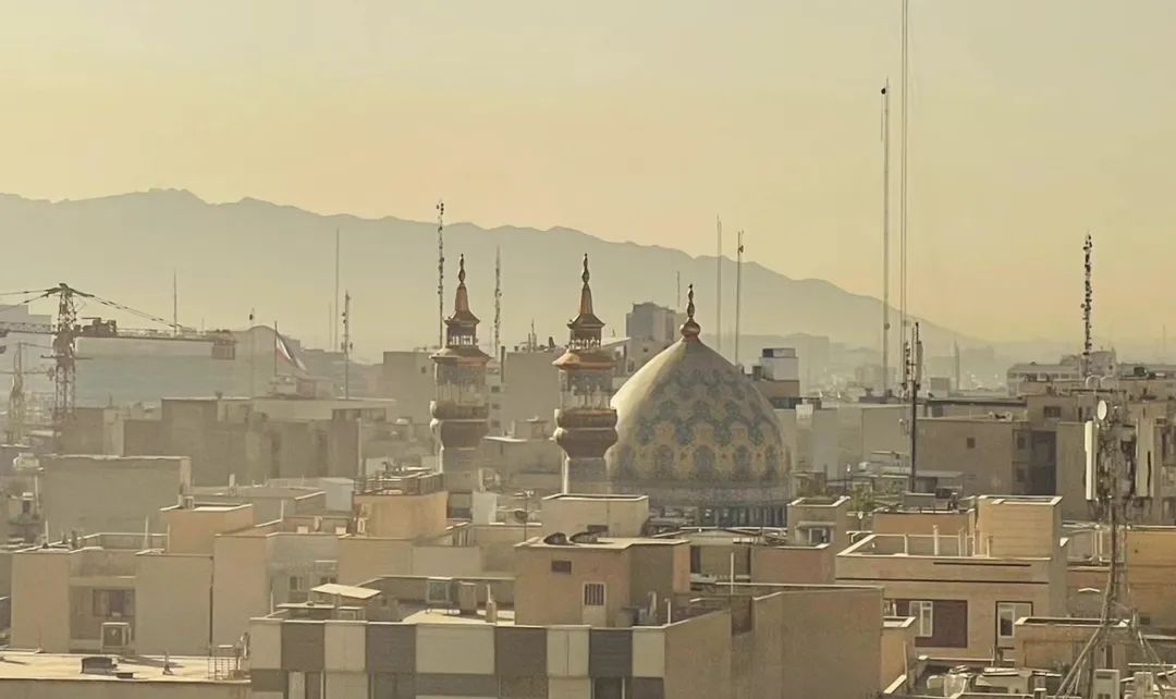 亲历:被美国制裁了40年的大国, 小孩都在拼命学中文