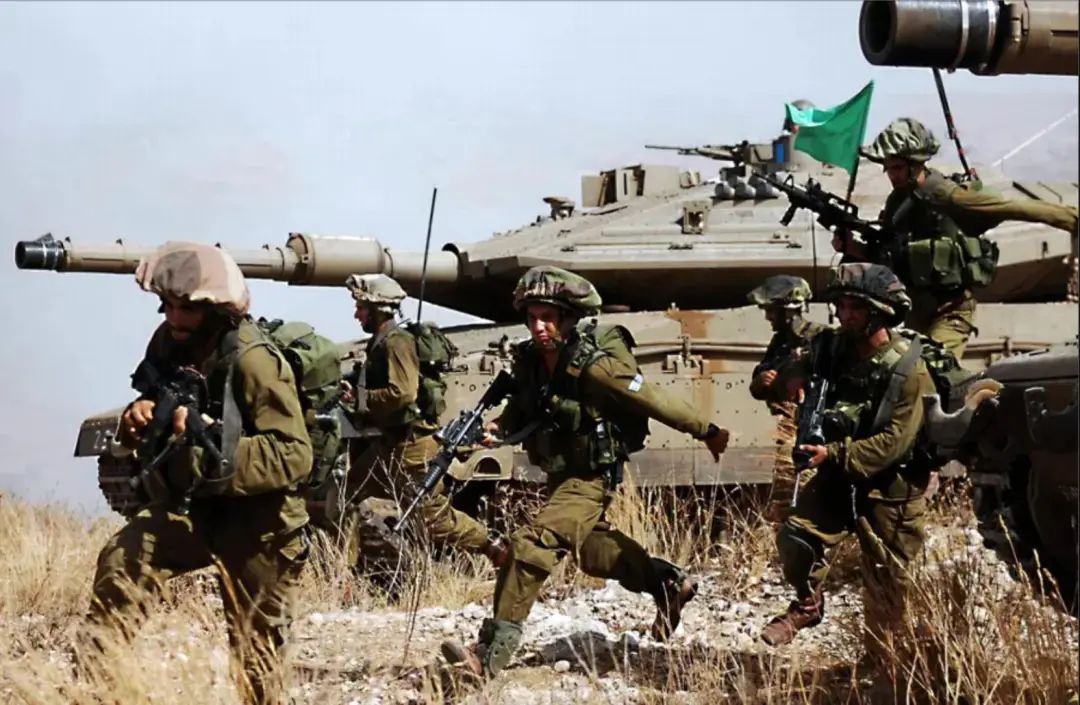 乌克兰挨揍600天,美国一兵未出!以色列遭袭次日美军倾巢出动