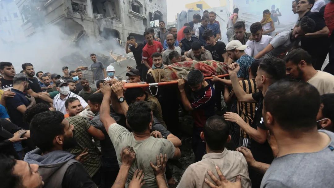 跟憨豆学的?不用哈马斯出手,人质自己就“要挟”以色列政府