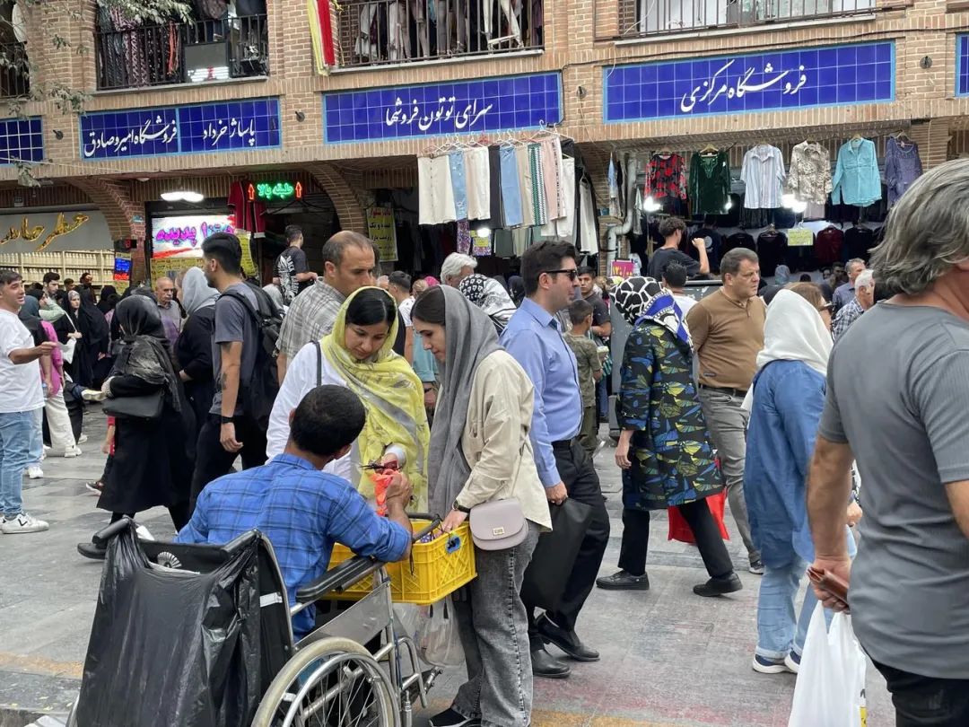 亲历:被美国制裁了40年的大国, 小孩都在拼命学中文