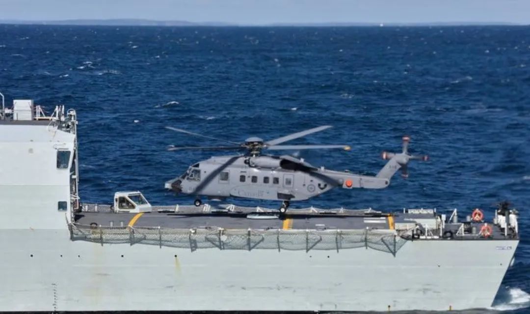 不忍了!中国战机在南海被迫开火!