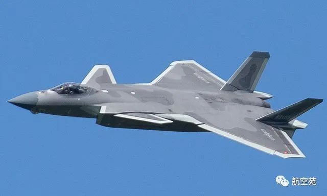 我军轰20有动静了?歼20总师释放重磅信号,美军六代机不如我们