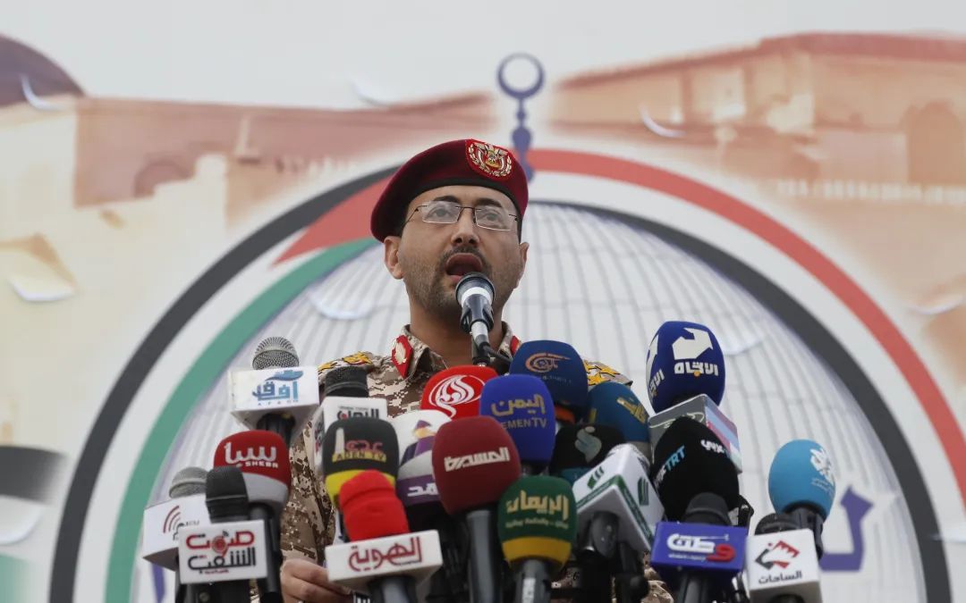 点击查看大图 局势恶化,"暂停通过!"