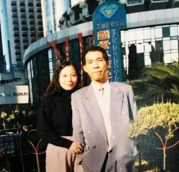 直到被执行死刑,还有人认为劳荣枝是“傻白甜”!