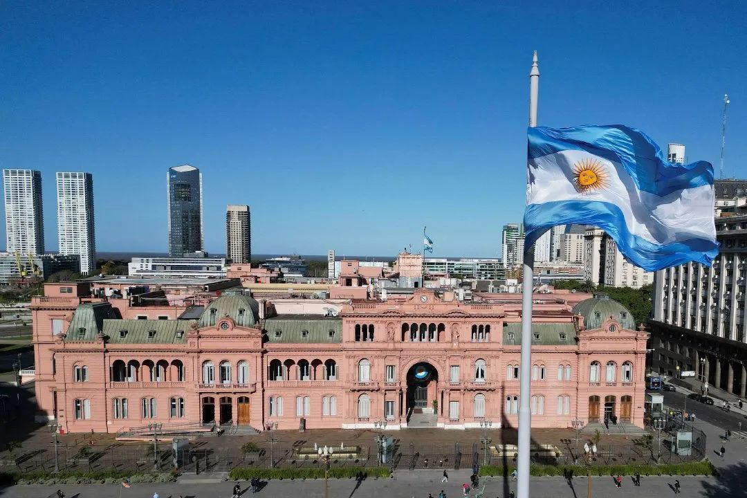 2023的最后两天，阿根廷还是选择了跳车