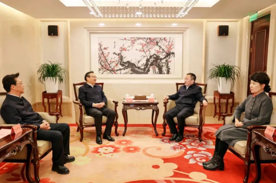 在京参加中央会议后,多位省委书记、省长,没有立刻离京