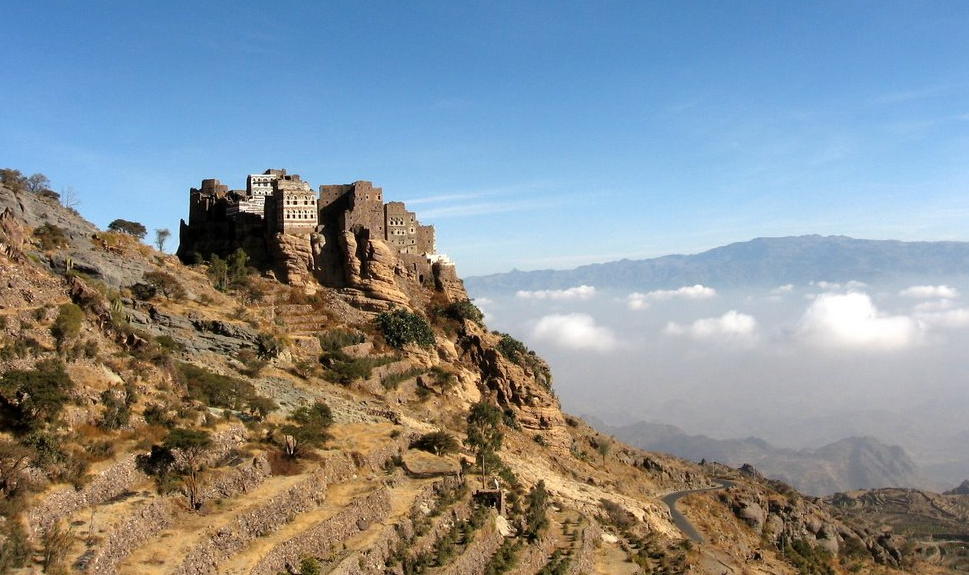 红海上的部落之怒,连军舰都没有的胡塞人是怎么掀翻美国霸权的?