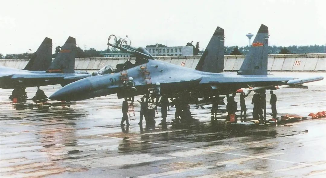 中国引进苏-27:军工与航空产业的经典国产代替案例