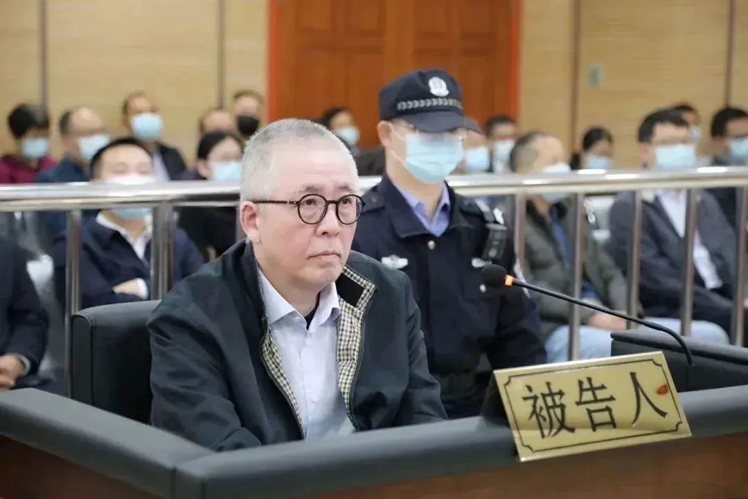 他扬言“谁向巡视组乱告状就收拾谁”,还“言必称西方”……细节披露!