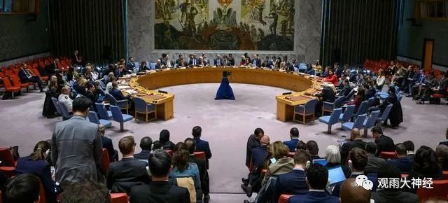 红海上的部落之怒,连军舰都没有的胡塞人是怎么掀翻美国霸权的?