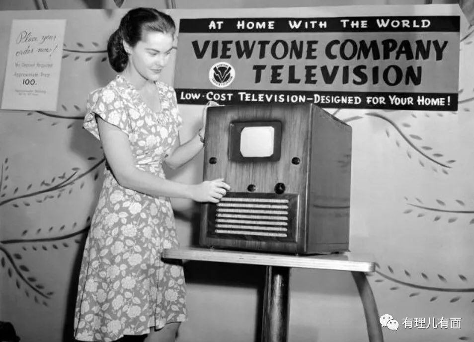 社交媒体:拆解西方代议制民主政治神话