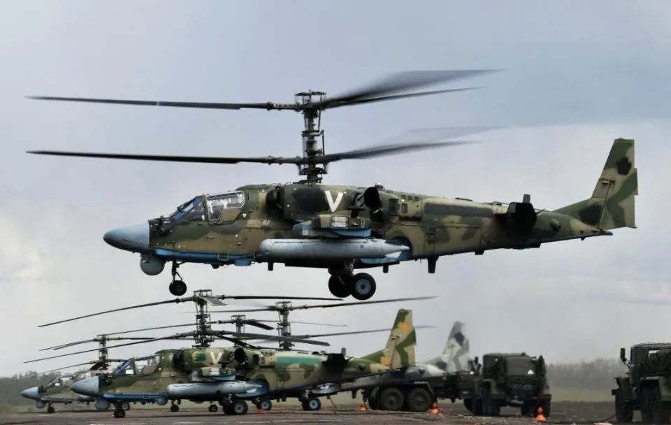 俄军大动作！克里米亚海岸修建20个起降点，调来大量武装直升机