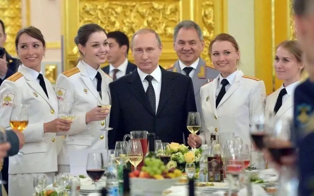 难怪普京不慌,他手握八张底牌!中俄天然气,一口气翻了5倍多