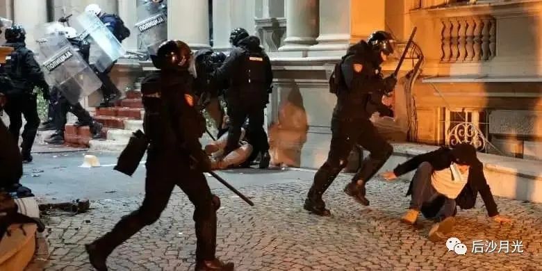 2023最后一场“颜色革命”--塞尔维亚!