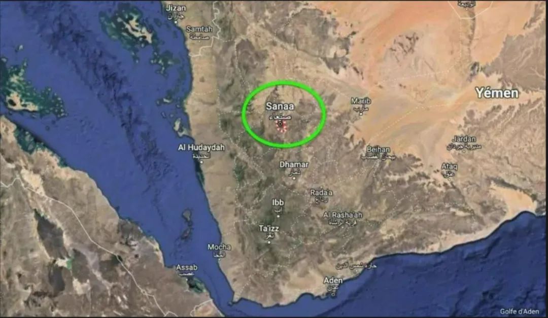 100枚导弹砸下去,拜登捅了马蜂窝!胡塞武装:击落美军F-22