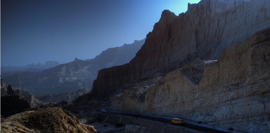 刚刚，狗急跳墙，最疯狂的反扑