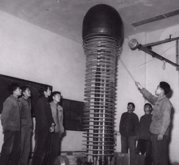 难以置信,为了帮中国造核武器,特朗普家族居然出人又出力 难以置信,为了帮中国造核武器,特朗普家族居然出人又出力